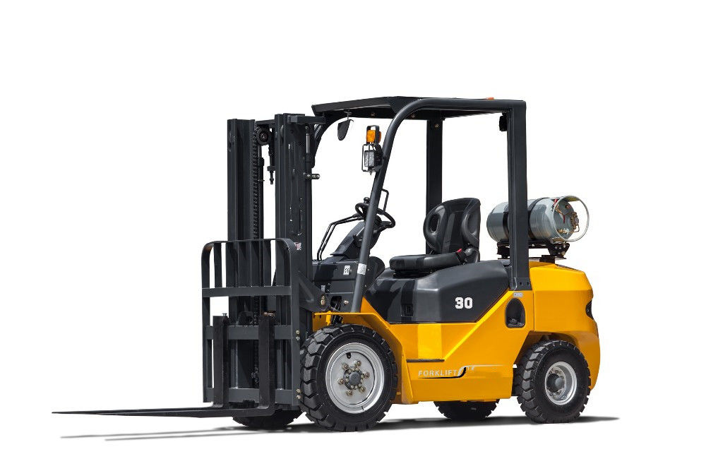 1.5 - 3.5ton Gas Powered Four Wheel Forklift , Heavy Equipment Forklift With Different Engine Option